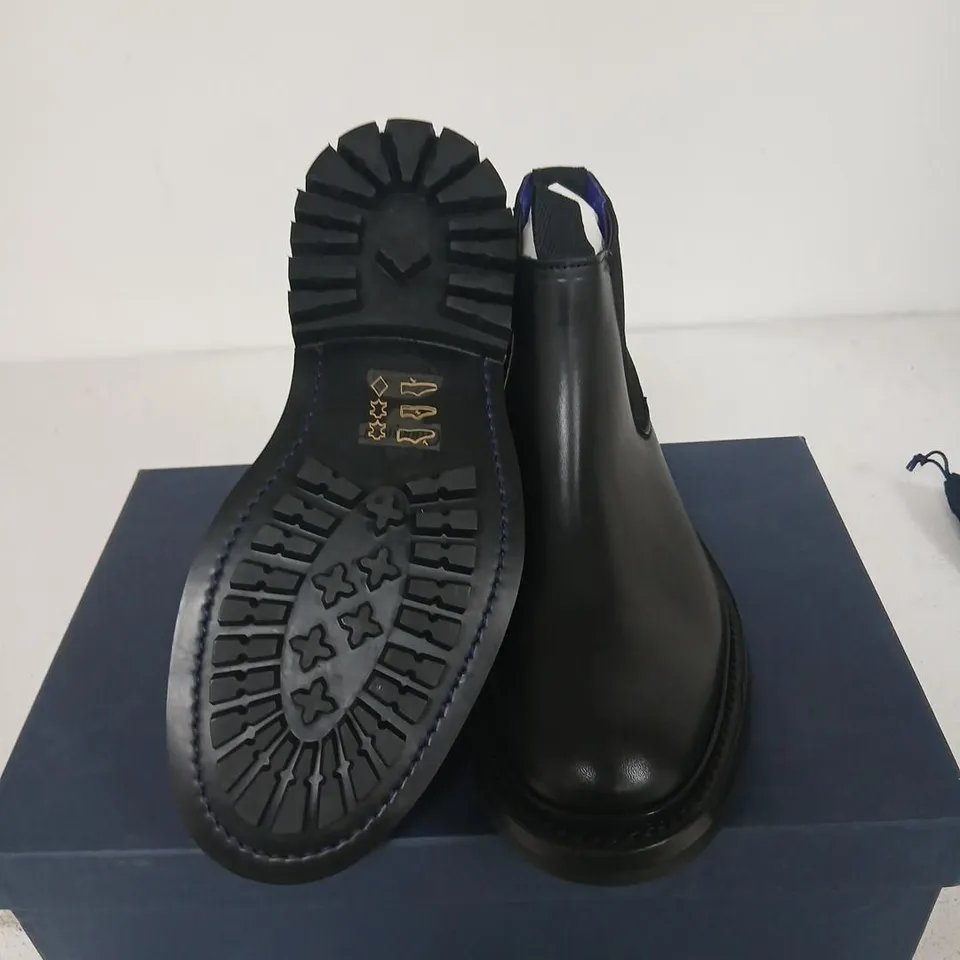 BURBERRY X TRICKER'S BLACK LEATHER CHELSEA BOOTS – ANKLE BOOTS, UK 4