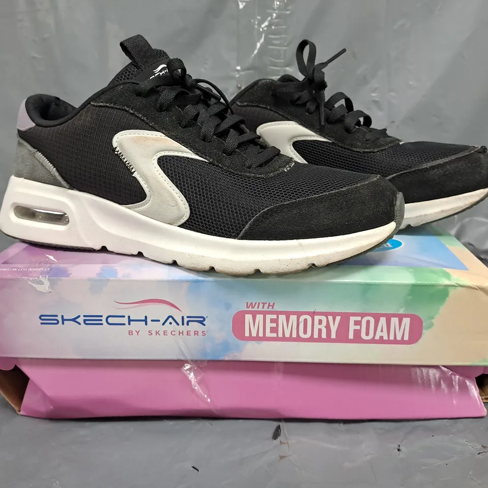 SKECHERS SKECH-AIR COURT TRAINERS IN BLACK SIZE 5.5