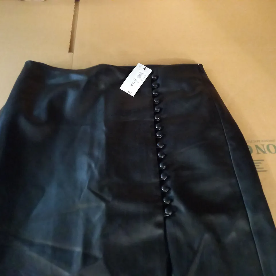 RIVER ISLAND BLACK LONGLINE LEATHER LOOK SKIRT - UK 12