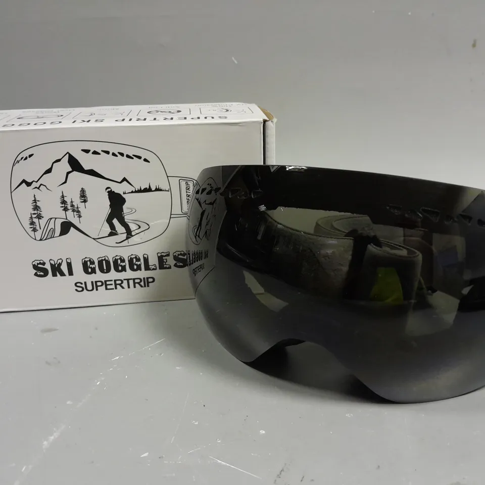 BOXED SUPERTRIP SKI GOGGLES - BLACK 