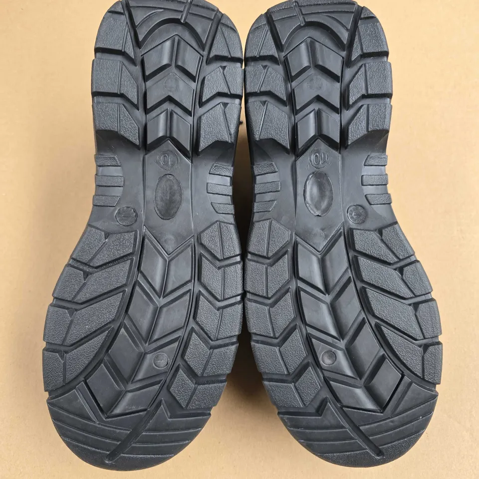 BRAND NEW BOXED PROMAN PM102 OMAHA CHUKKA SAFETY SHOES IN BLACK - UK 10