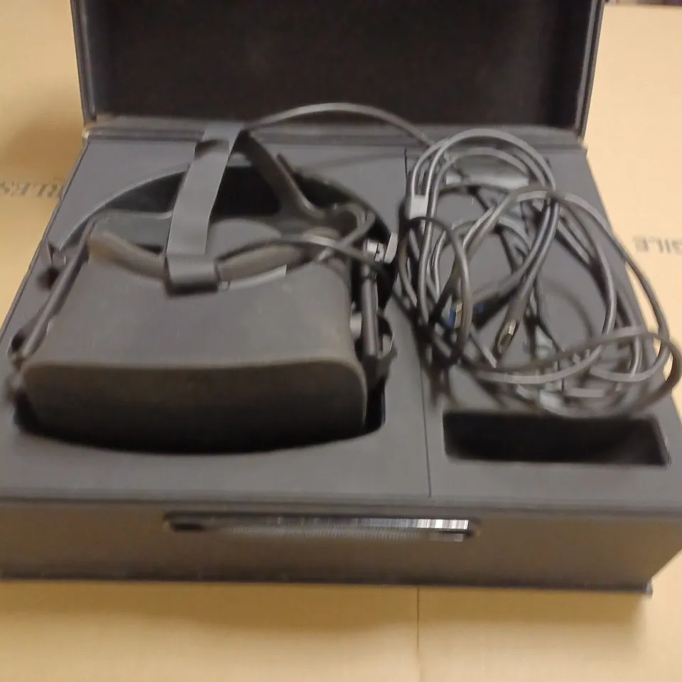 OCULUS RIFT VR HEADSET - BLACK