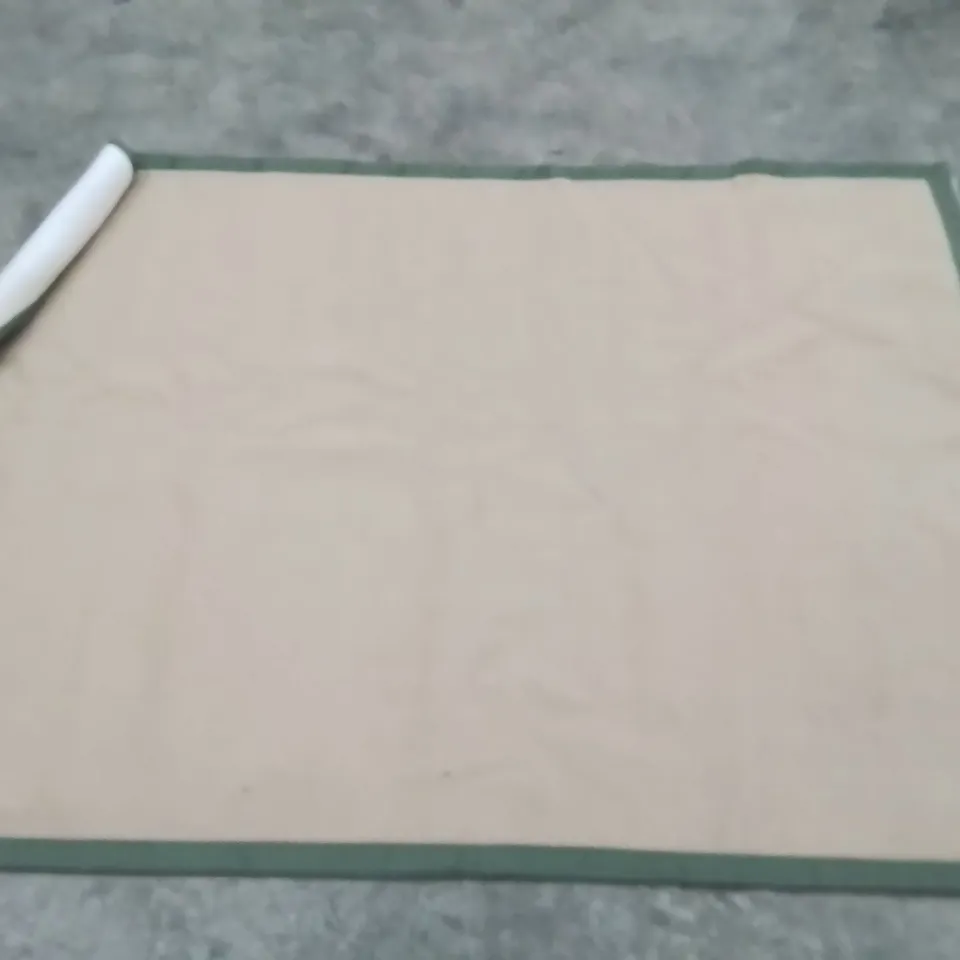 QUALITY DESIGNER AREA RUG - APPROXIMATELY 230X160CM