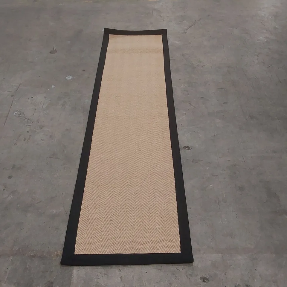 QUALITY DESIGNER AREA RUG - APPROXIMATELY 230 x 61cm