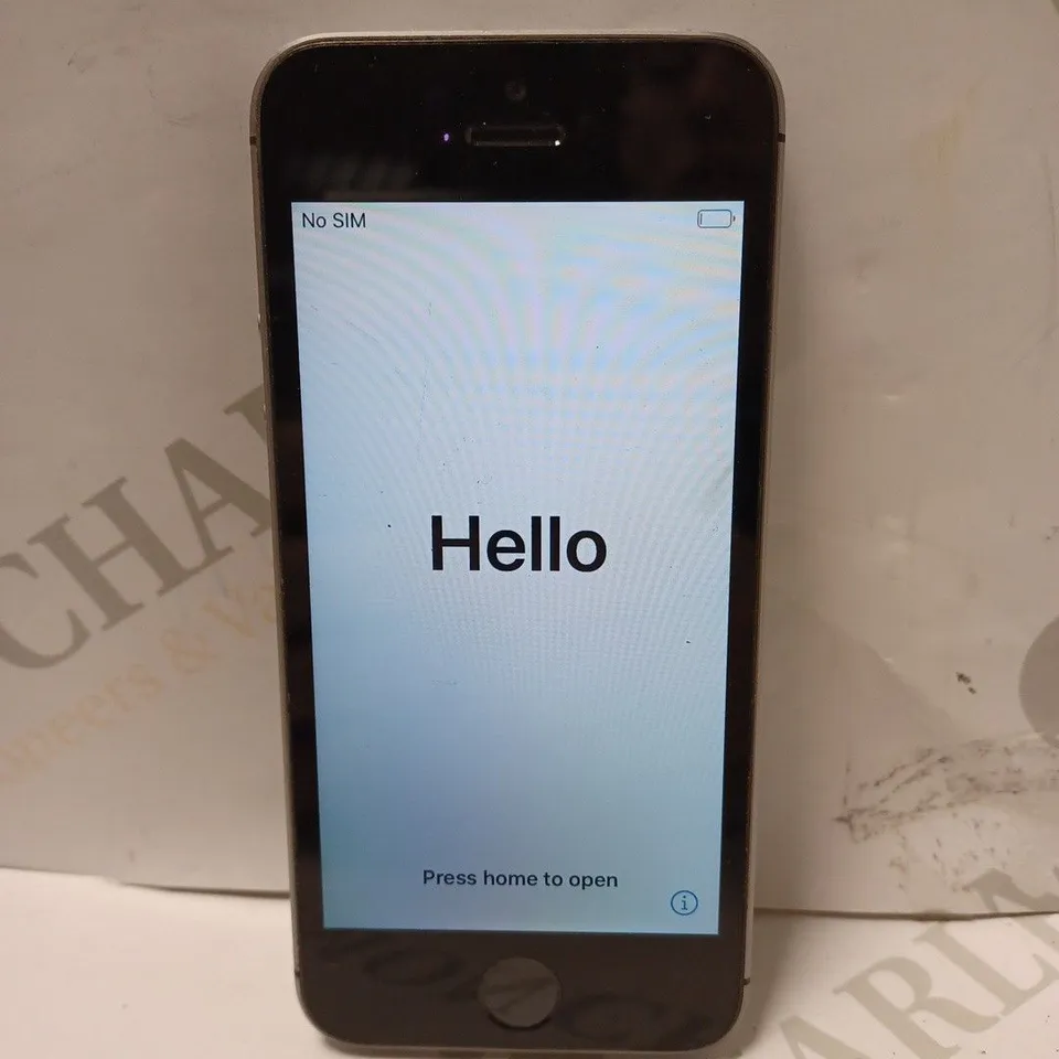 APPLE IPHONE SE SMARTPHONE 