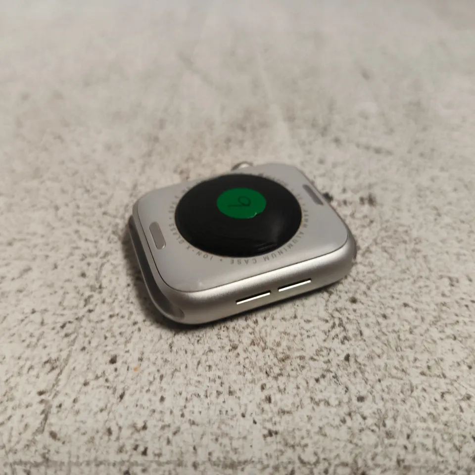 APPLE WATCH SE (A2723)