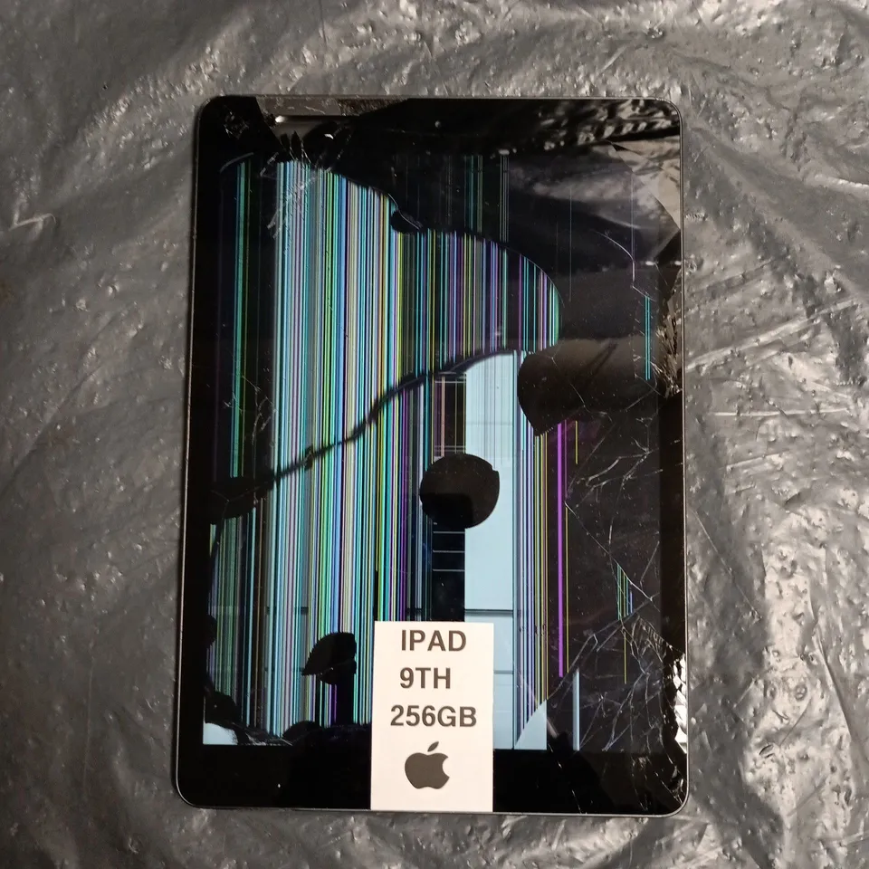 APPLE IPAD 8TH GEN TABLET - A2270