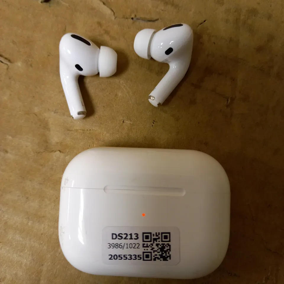 APPLE AIRPODS PRO
