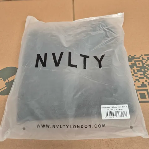 NVLTY LONDON VINTAGE FLOODED VVS CLUSTER JEANS – BLACK – UK 34