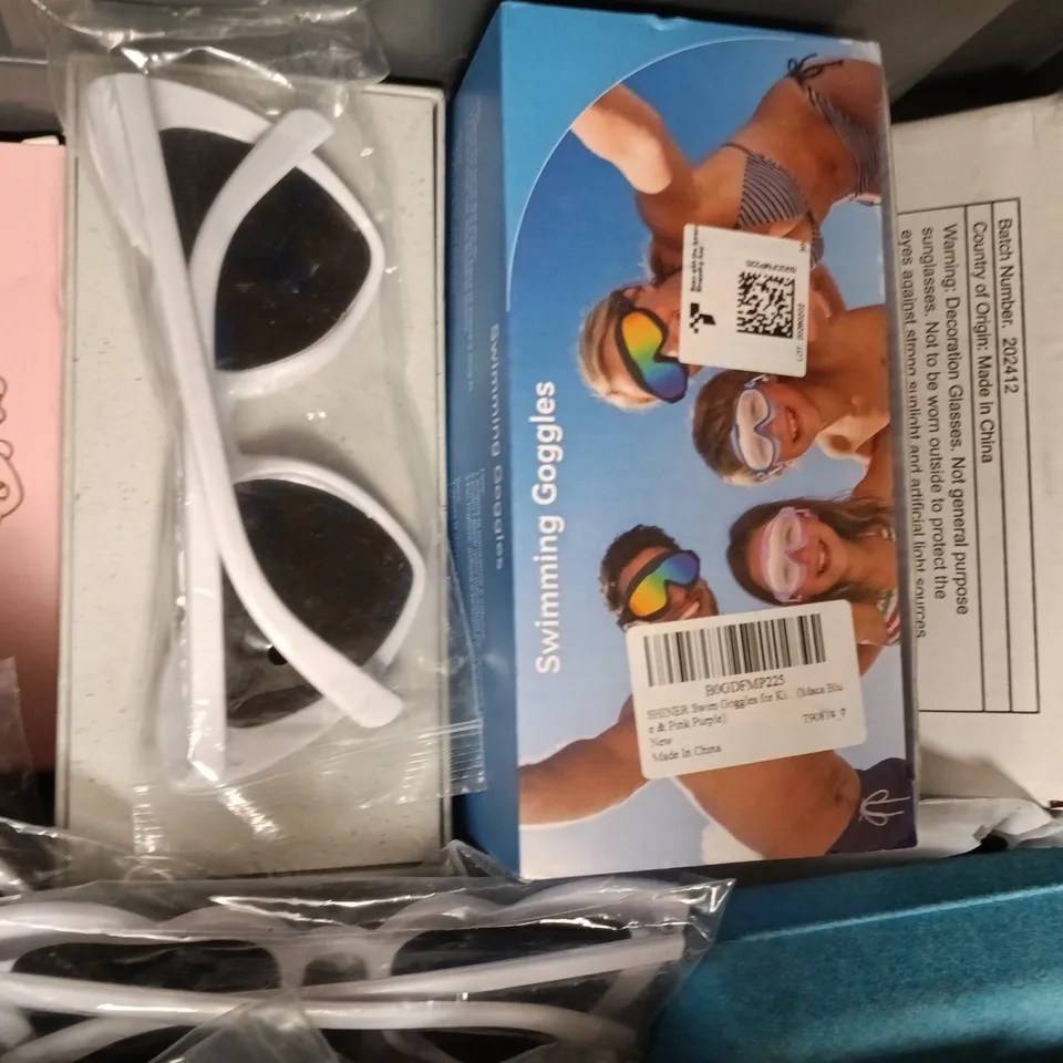 APPROXIMATELY 15 ASSORTED PAIRS OF GLASSES IN VARIOUS COLOURS AND STYLES