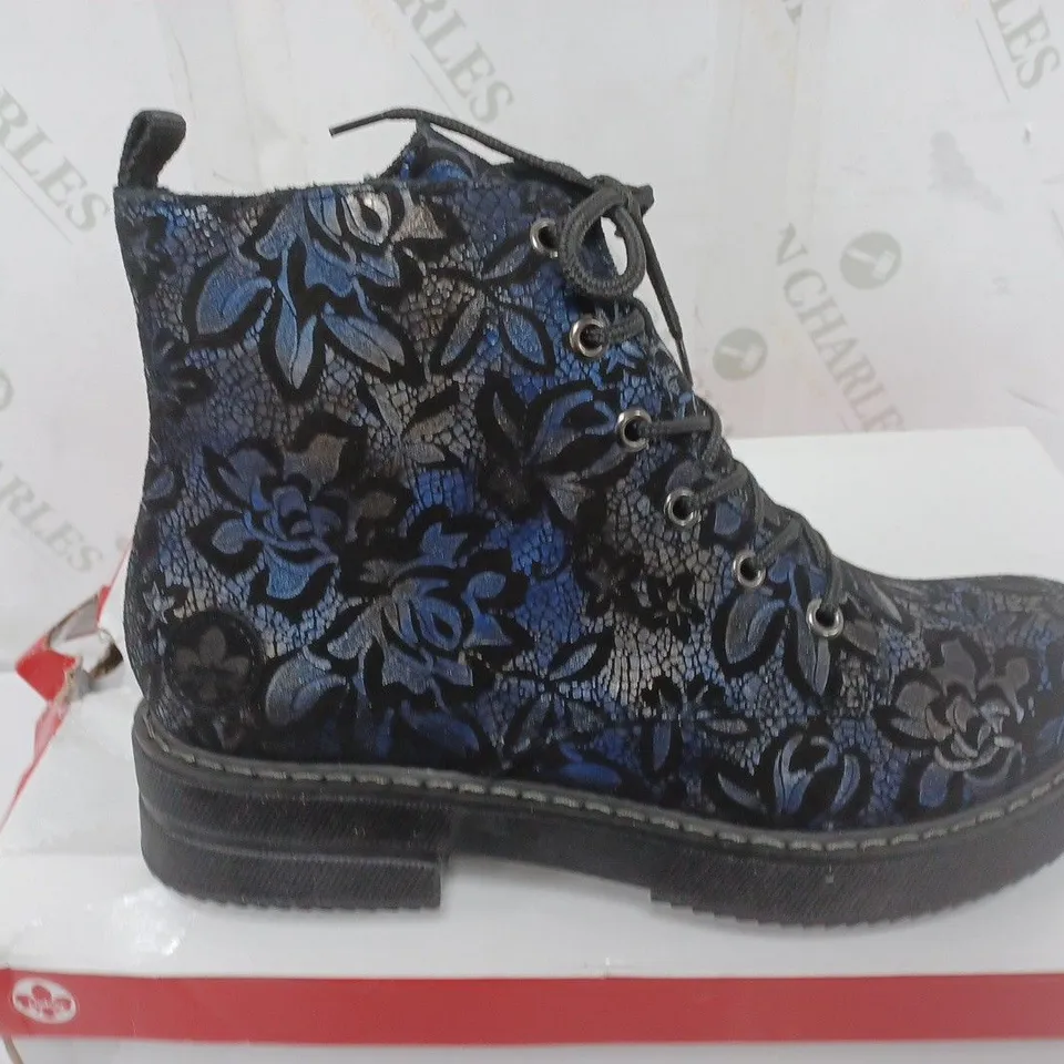 BOXED REIKER LACE UP BOOTS IN NAVY - SIZE 39