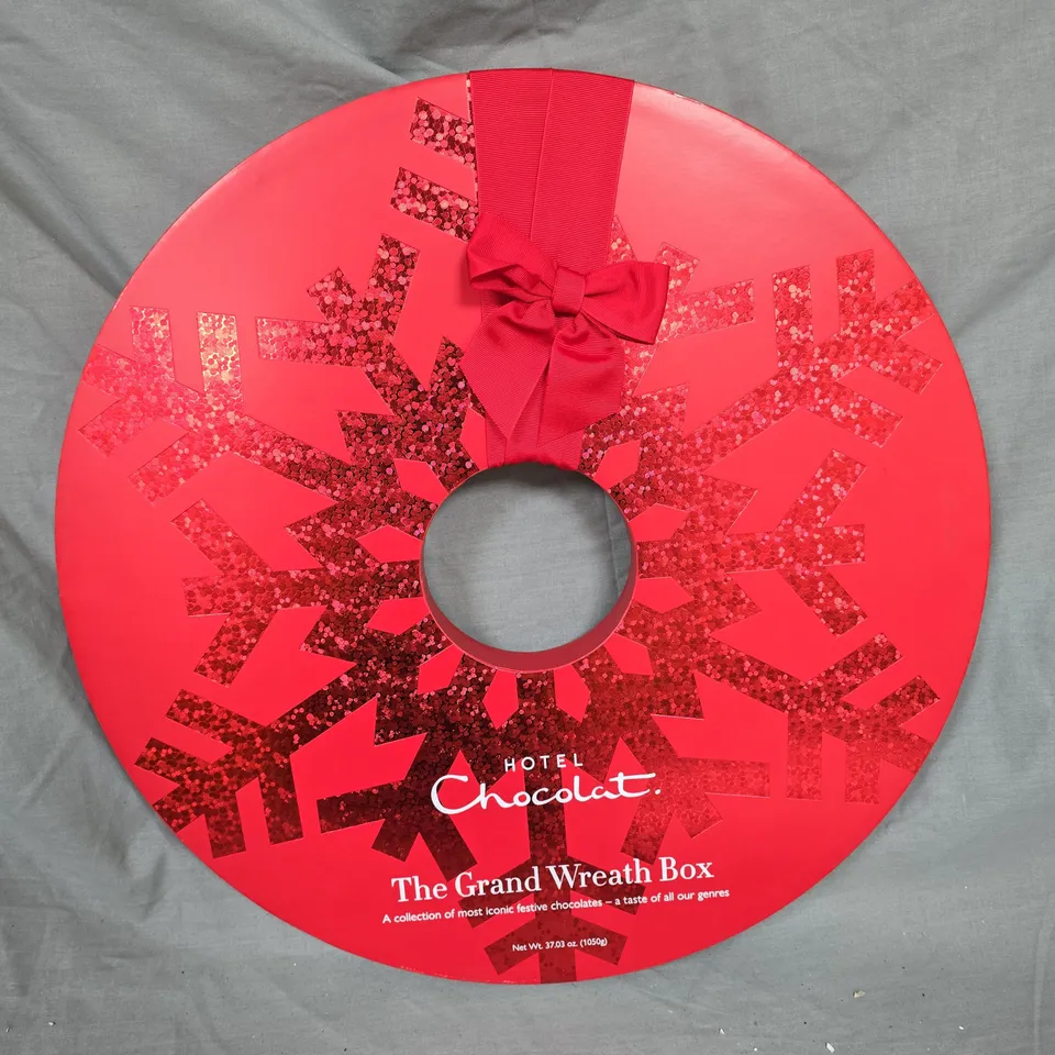 HOTEL CHOCOLAT THE GRAND WREATH BOX