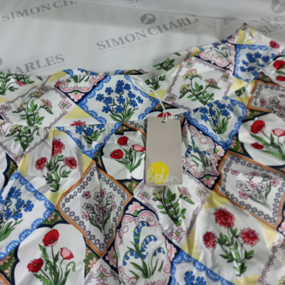 BODEN FLORAL LONGLINE SKIRT - UK 18