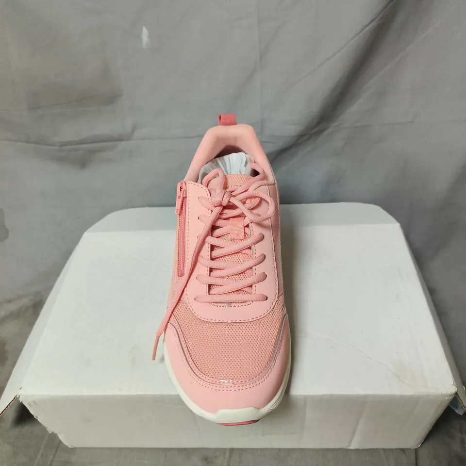VIONIC WOMEN'S PINK TRAINERS UK SIZE 6