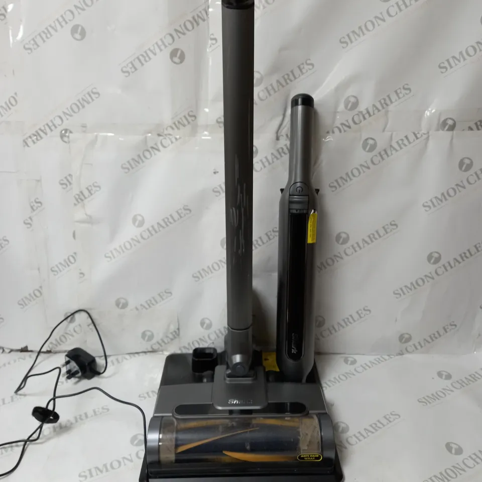 BOXED SHARK WANDVAC 2-IN-1 LIGHTWEIGHT CORDLESS HANDHELD VACUUM CLEANER