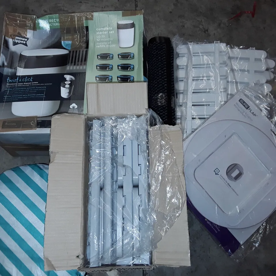 PALLET OF ASSORTED HOUSEHOLD ITEMS TO INCLUDE NAPPY DISPOSAL SYSTEM, DOORMAT, LAWN EDGING AND TRUNKI LUGGAGE CASE