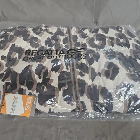 REGATTA GREAT OUTDOORS ADULT WATERPROOF ROBE – CAMOUFLAGE PRINT, SIZE S/M