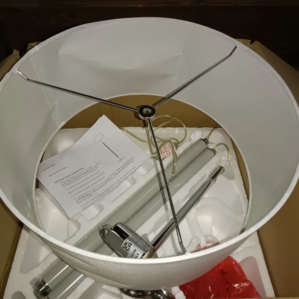 2-LAMP FLOOR LIGHT WITH SHADE