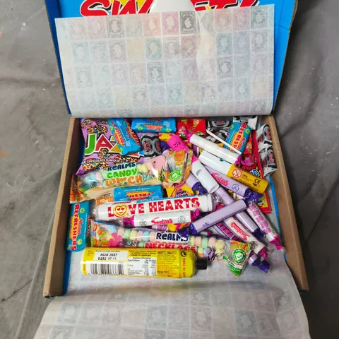 BOX OF ASSORTED RETRO SWEETS 