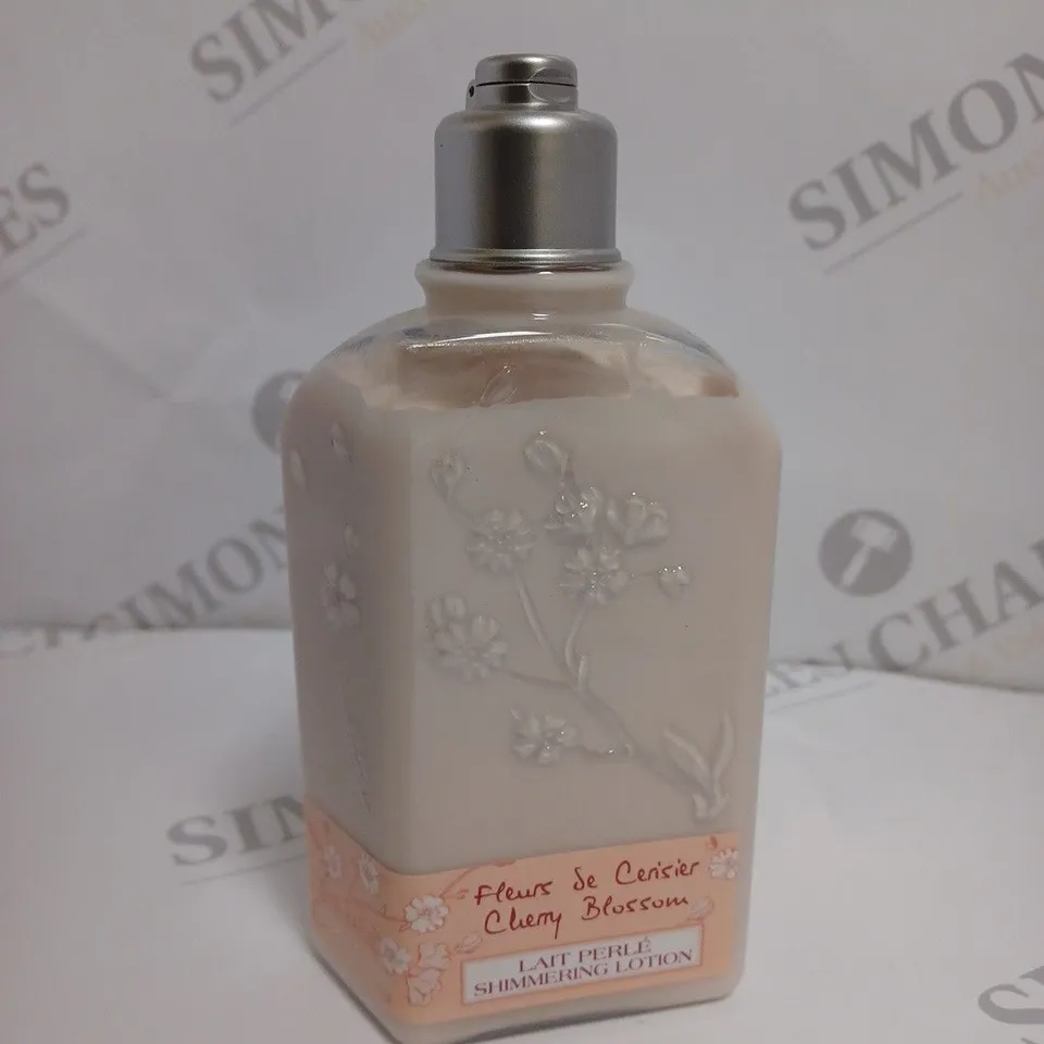 L'OCCITANE CHERRY BLOSSOM BRIGHTENING BODY LOTION 250ML