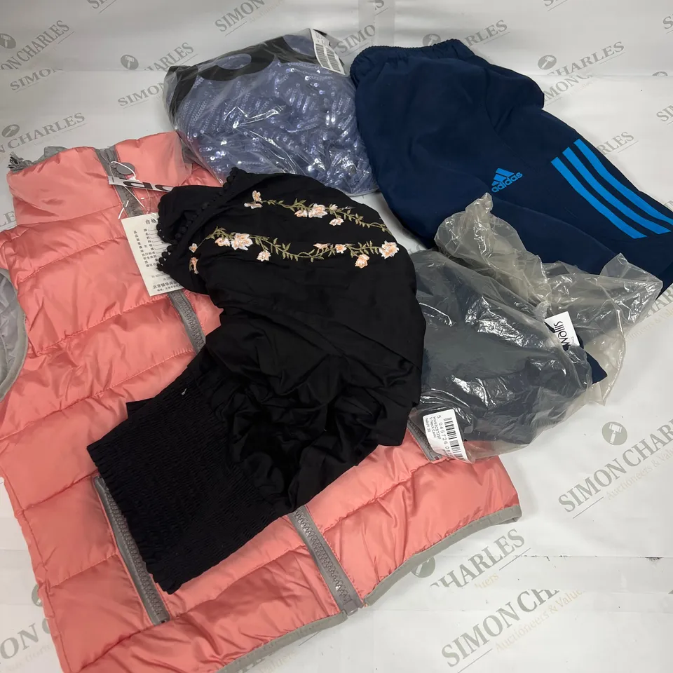 LARGE BOX OF ASSORTED CLOTHING TO INCLUDE H&M, DOROTHY PERKINS AND ADIDAS 
