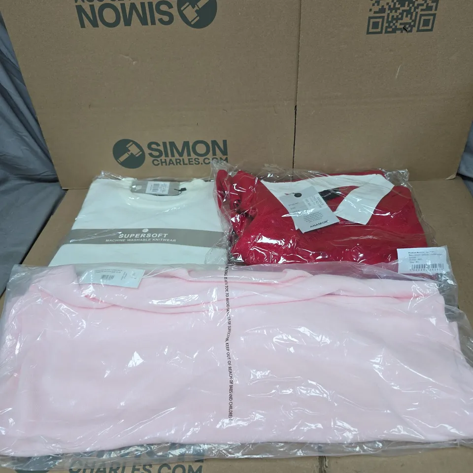 BOX OF APPROXIMATELY 20 ASSORTED HOUSEHOLD ITEMS TO INCLUDE CLOTHING ETC