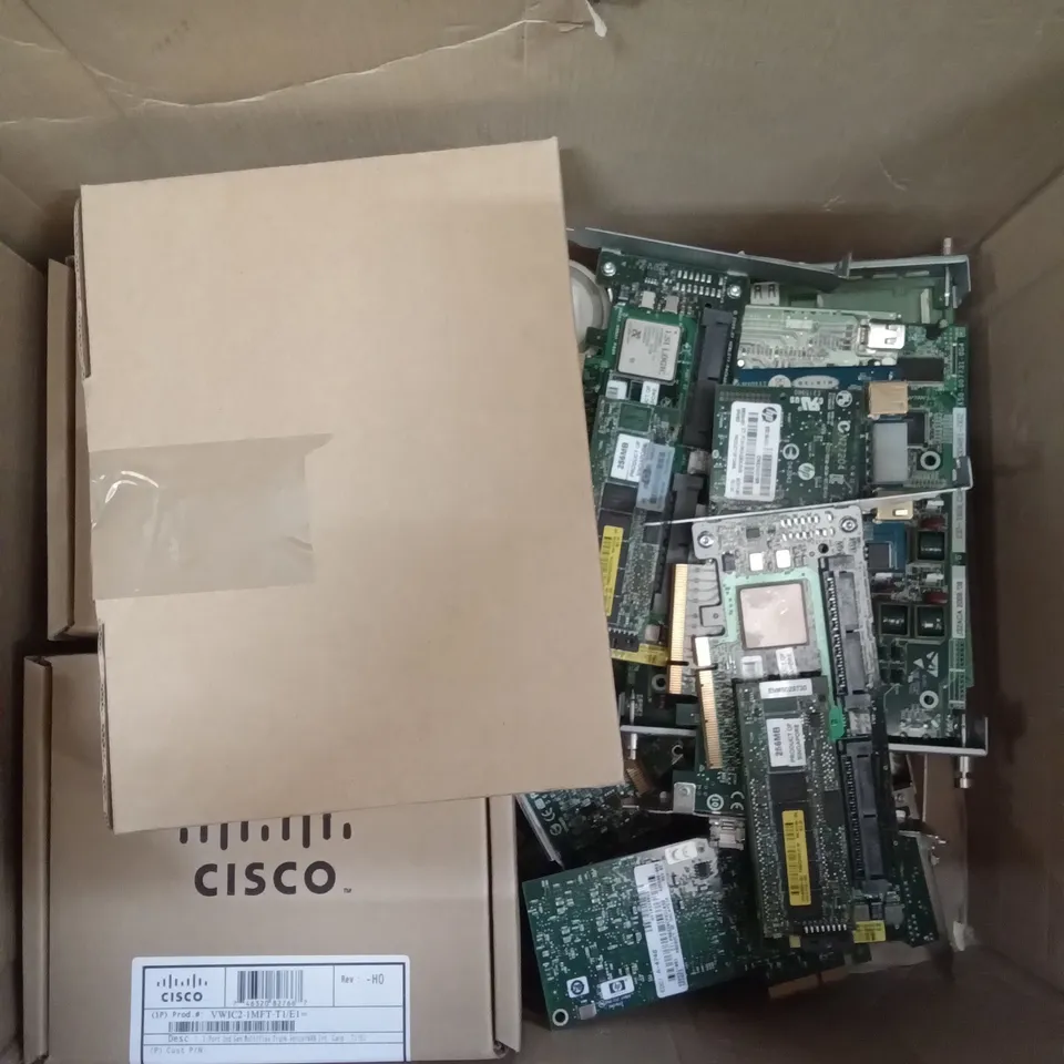 BOX OF ELECTRONIC INCLUDING CISCO HOME SECURITY CAMERA , MATIAS HALF KEY BOARD, LOGITECH ROUTER AND COMPUTER PARTS 