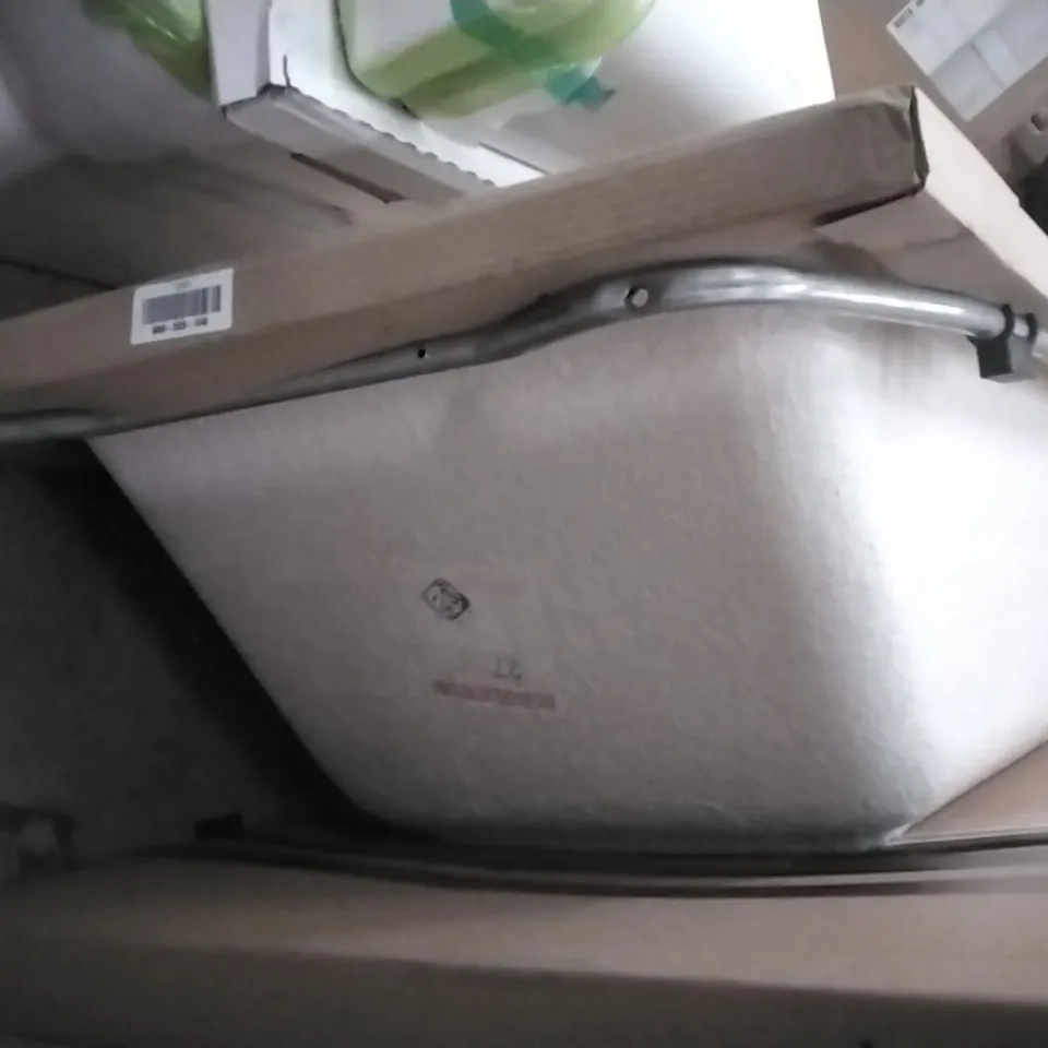 RECTANGULAR BATH WHITE