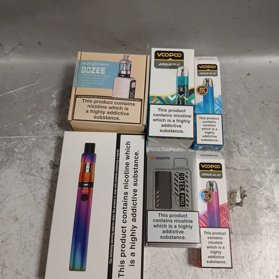 APPROXIMATELY 20 VAPES & E-CIGARETTES TO INCLUDE INNOKIN, VOOPOO, GOTEK, ETC