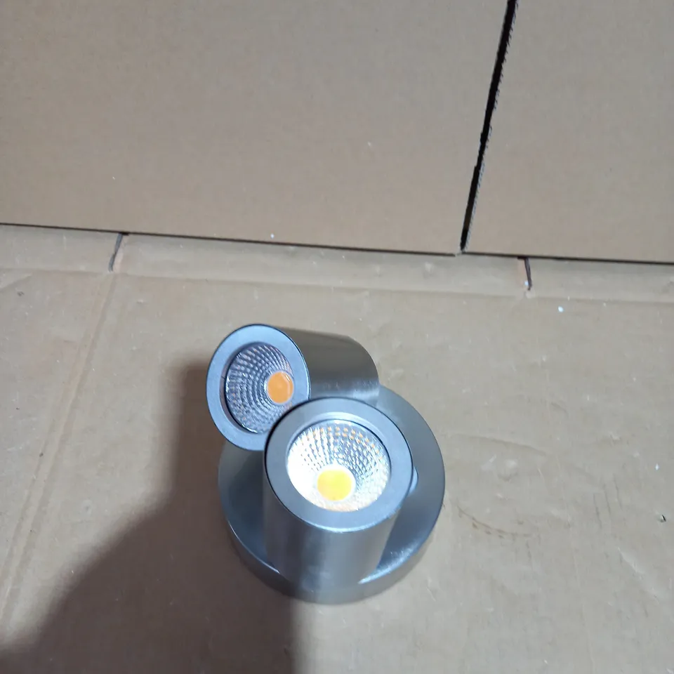 LUXFORM 1000 LUMENS DUAL HEADED IP44 BATTERY POWERED SECURITY LIGHT
