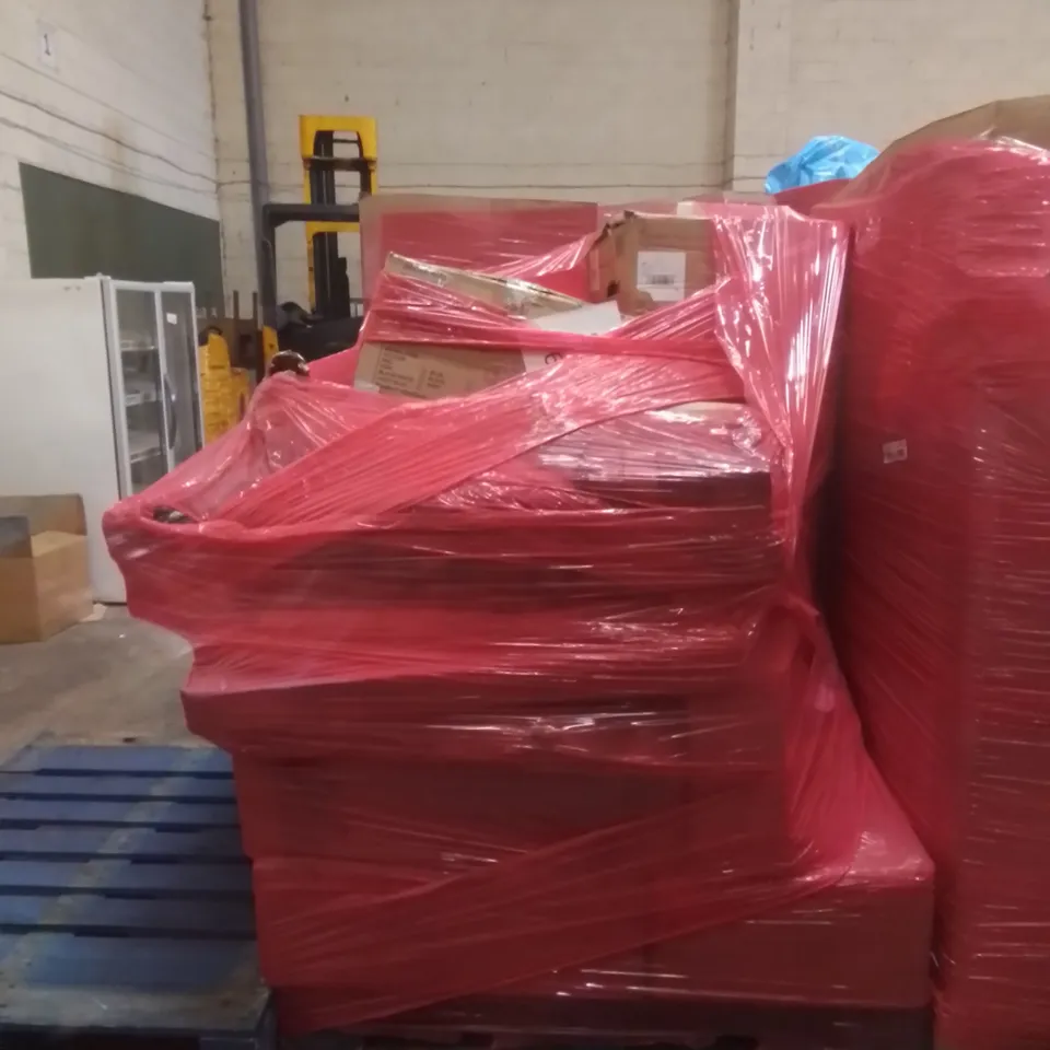PALLET OF ASSORTED HOUSEHOLD GOODS AND FURNITURE TO INCLUDE;MESH OFFICE CHAIR, AIR FRYER, BABY PLAY PEN ETC