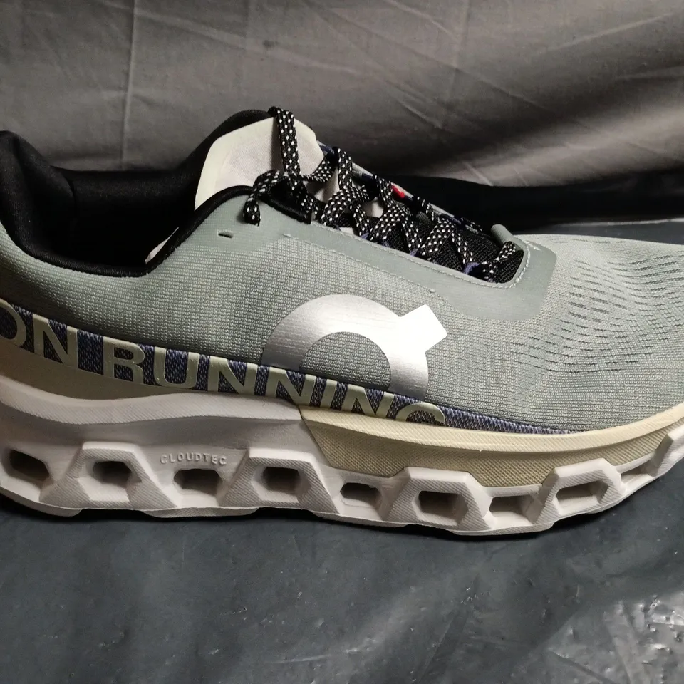PAIR OF ON RUNNING GREY CLOUDRUNNER TRAINERS – SIZE UNSPECIFIED