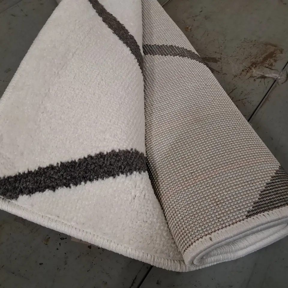BRAND NEW PACO STELLA RUG IN WHITE/ANTHRACITE - 120X170CM