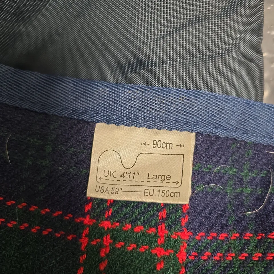 RHINO HORSEWEAR TURNOUT RUG – NAVY, UK 4'11" LARGE (150CM)