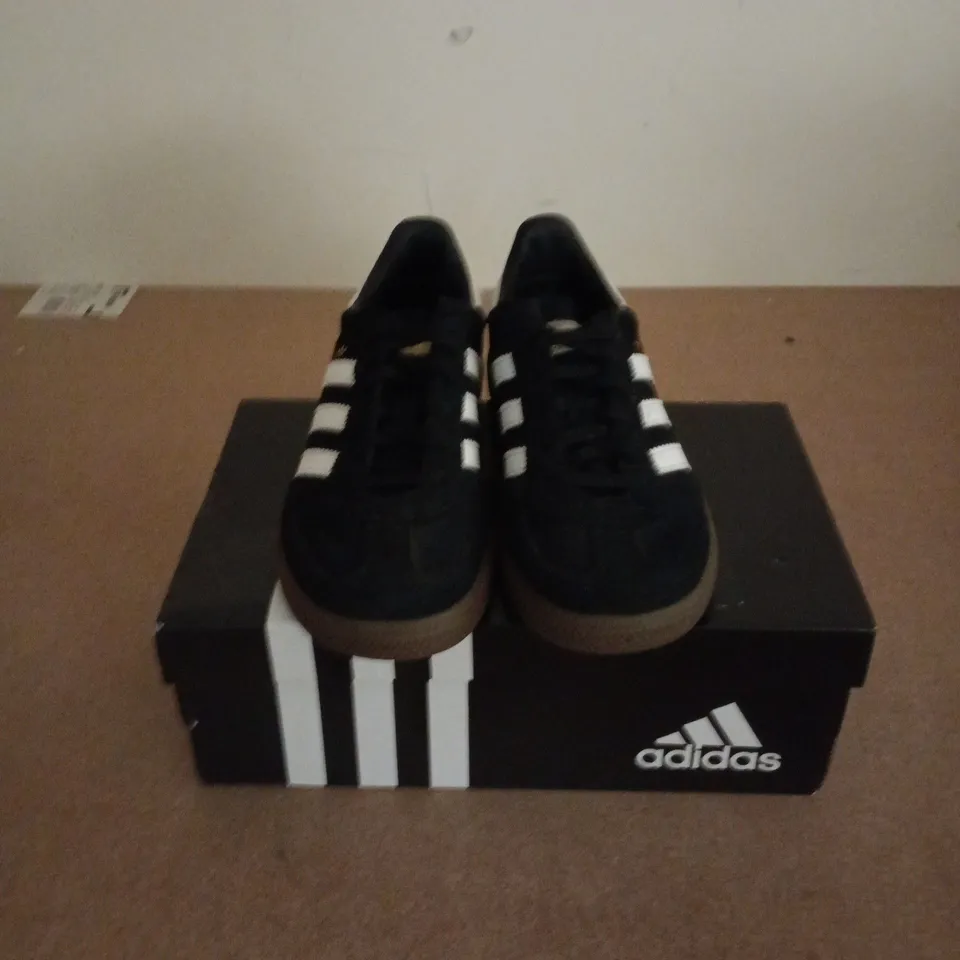 BOXED PAIR OF ADIDAS SPEZIAL KIDS TRAINERS IN BLACK - UK 1