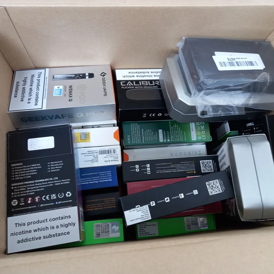 BOX OF 30 ASSORTED E-CIGARATTES TO INCLUDE GEEKVAPE , ASPIRE, AND VAPOO VAPEROSSO ETC.