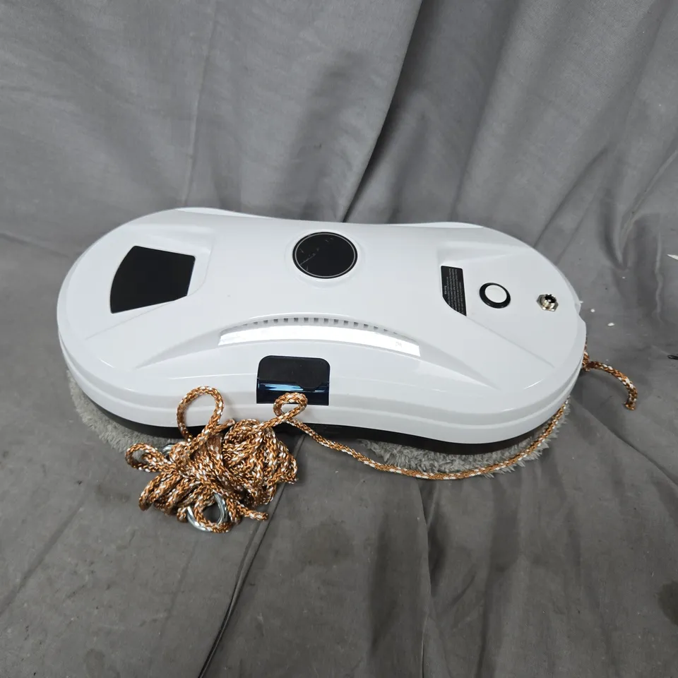 BOXED LIVMORE WINDOW CLEANING ROBOT