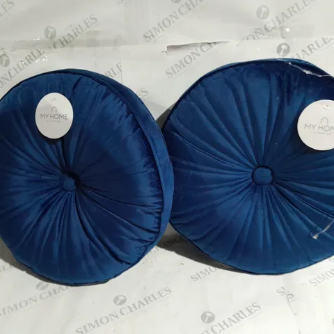 BOXED PAIR OF MY HOME STORIES ROUND VELVET CUSHIONS IN NAVY 