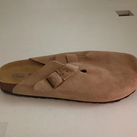BIRKENSTOCK SANDALS – BEIGE SUEDE EU 46