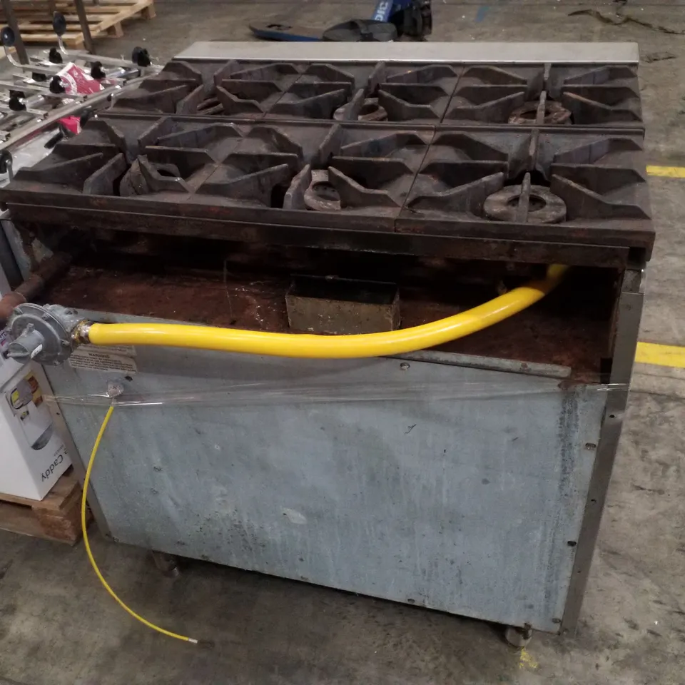 COMMERCIAL 6 BURNER GAS STOVE
