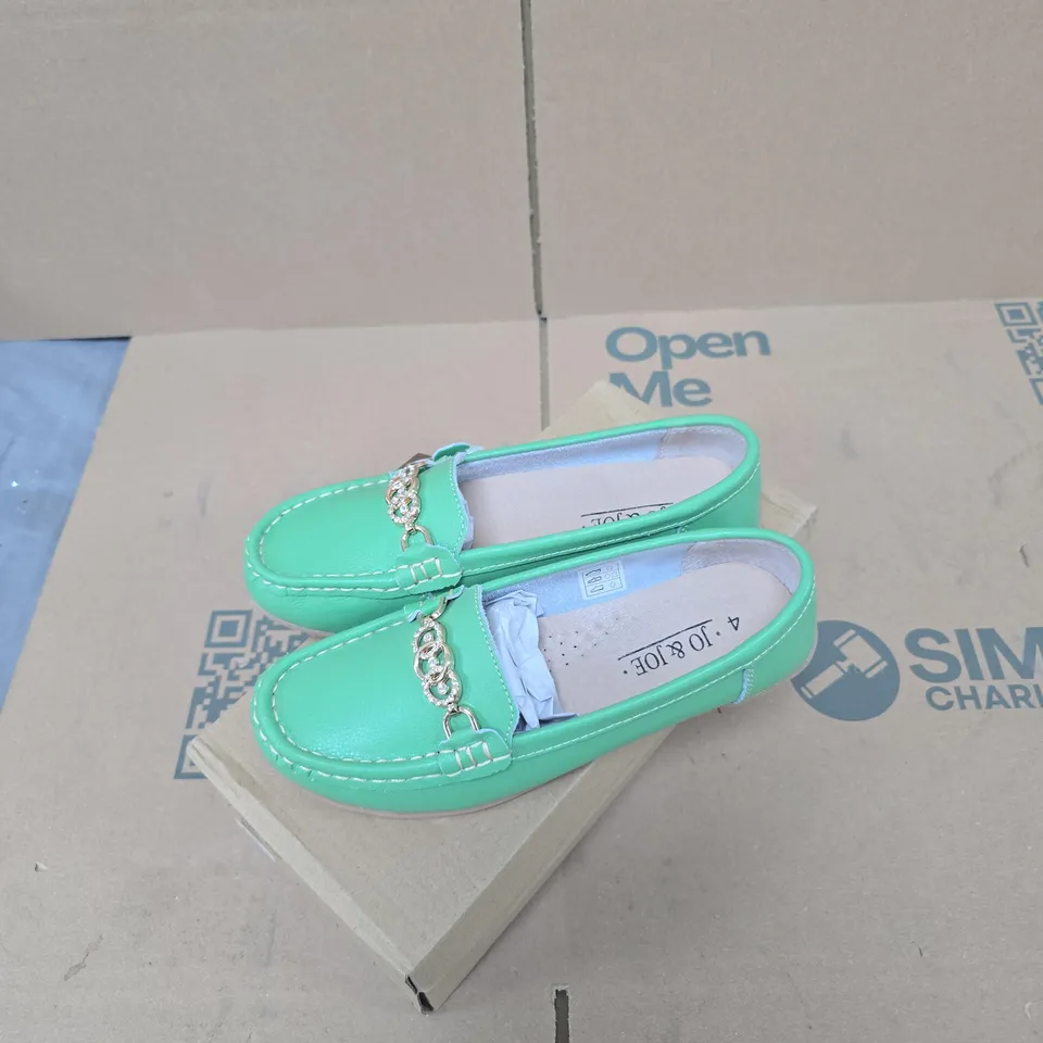 JO & JOE ' GREEN LOAFERS – UK 4