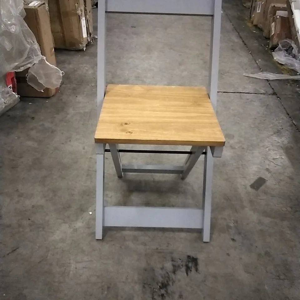 4 SET OF GREY/OAK DINING CHAIRS 