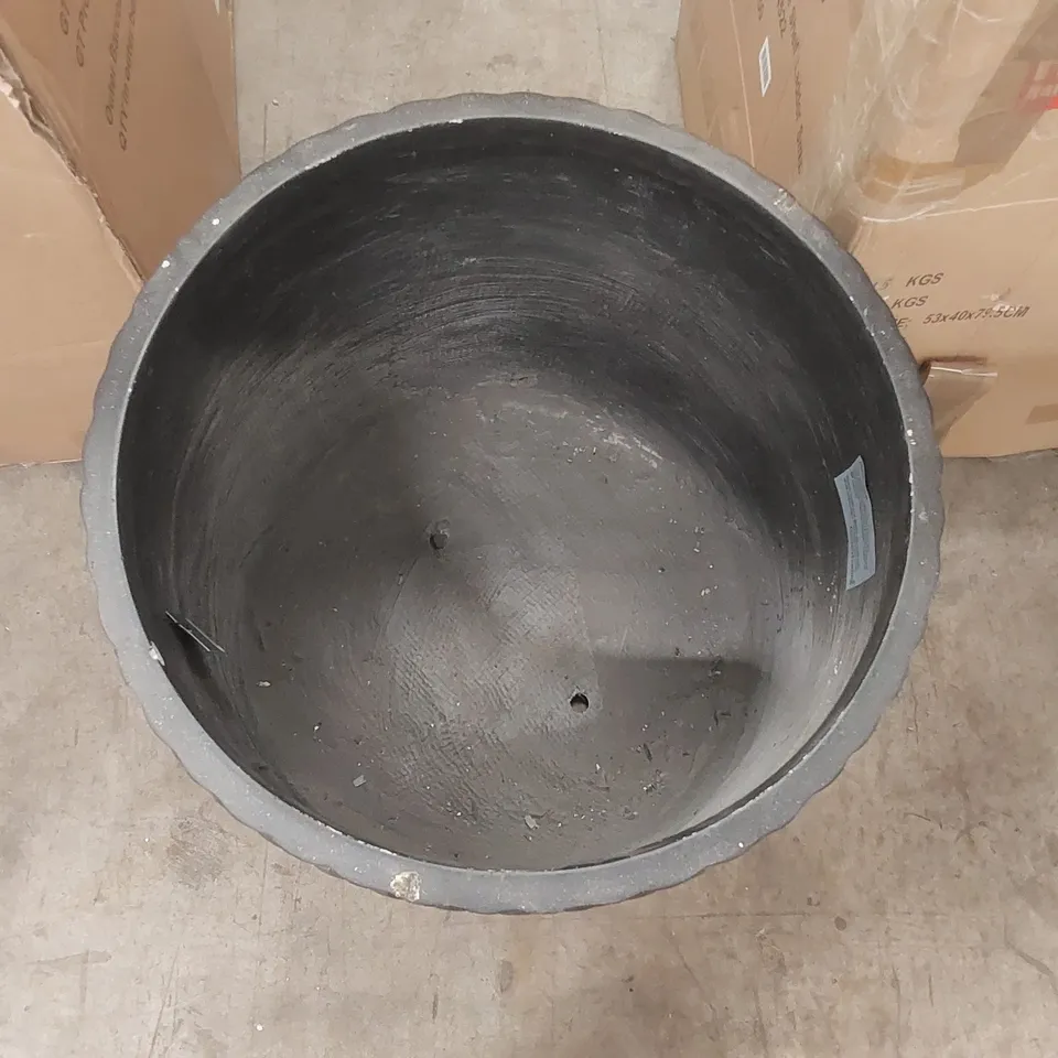 HOLBETON ROUND PLANTER 50 CM - GREY, FIBRE CLAY
