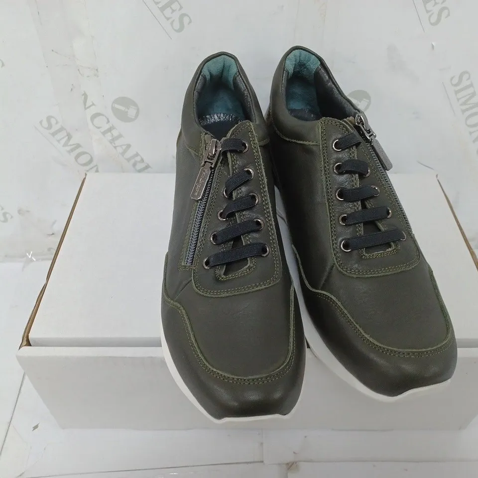 BOXED PAIR OF RUTH LANGSFORD WEDGE TRAINERS IN KHAKI SIZE 7
