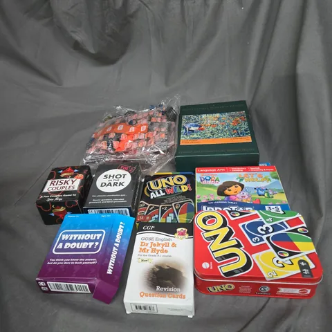 APPROXIMATELY 10 ASSORTED TOYS AND GAMES TO INCLUDE UNO, CARD GAMES AND JIGSAW