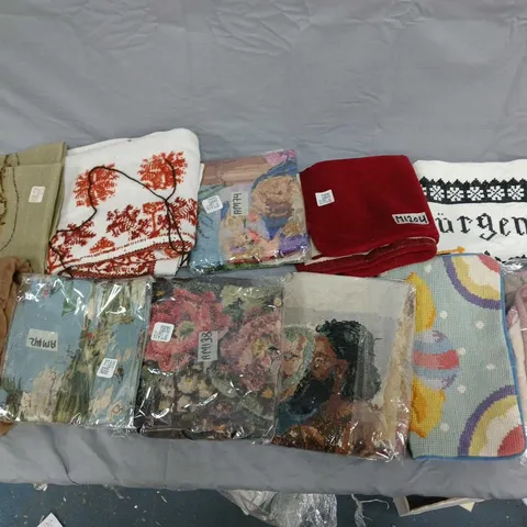BOX OF APPROXIMATELY 20 ASSORTED HOME FABRIC ITEMS