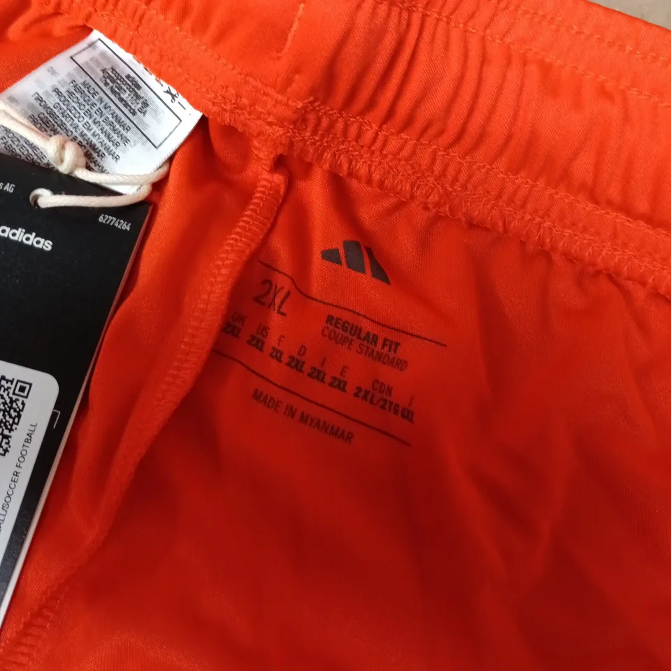 NIKE ENT26 SHORTS IN ORANGE - UK 2XL