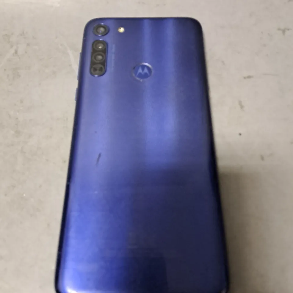 MOTOROLA MOTO G 8