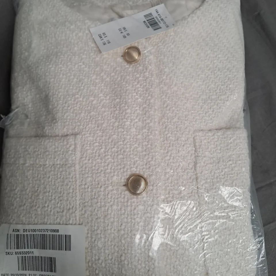 ABERCROMBIE & FITCH COLLARLESS TWEED JACKET, CREAM - SIZE MEDIUM