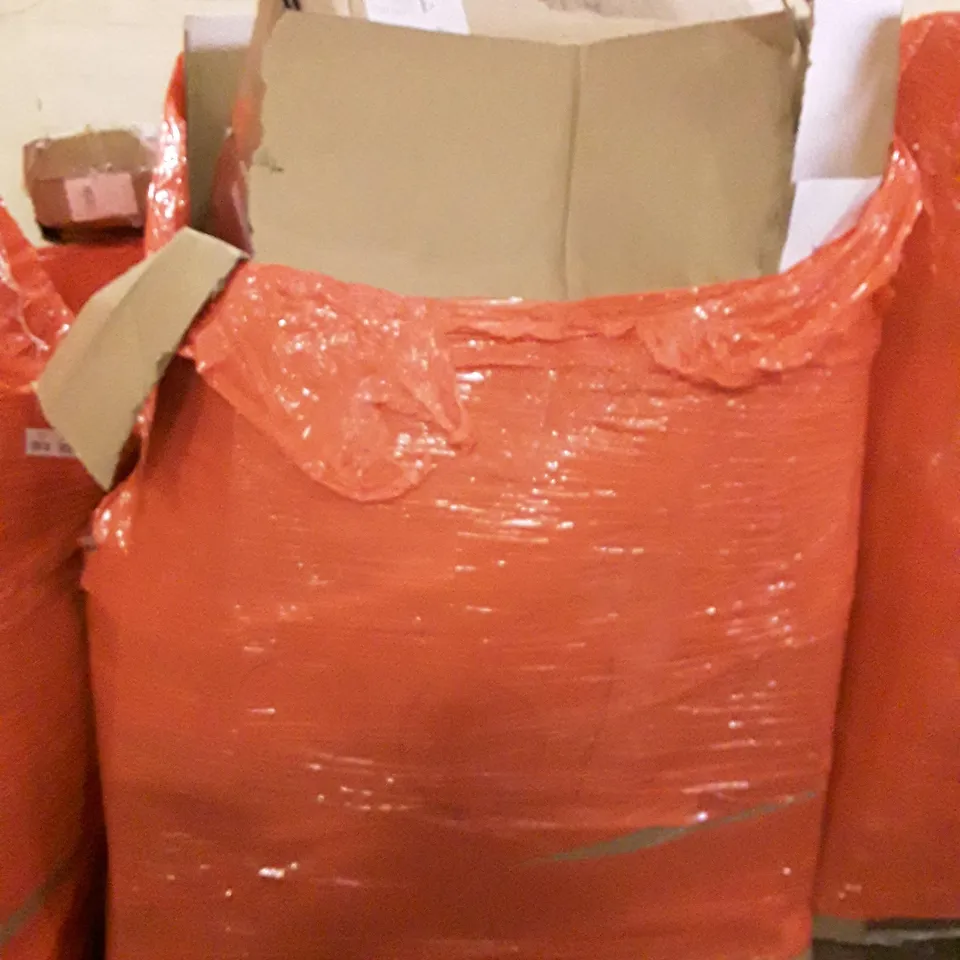 PALLET OF ASSORTED PRODUCTS INCLUDING ROLLER BLIND, ARABIC WALL ART, SHOWER SEAL, TOILET SEAT, FOLDING STEP STOOL